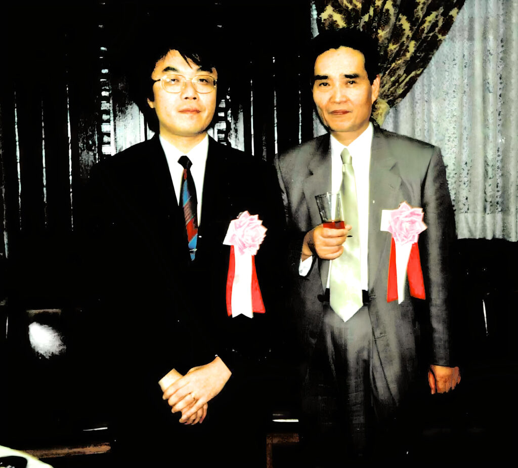 鈴木先生（右）と筆者（左）（1999年5月）